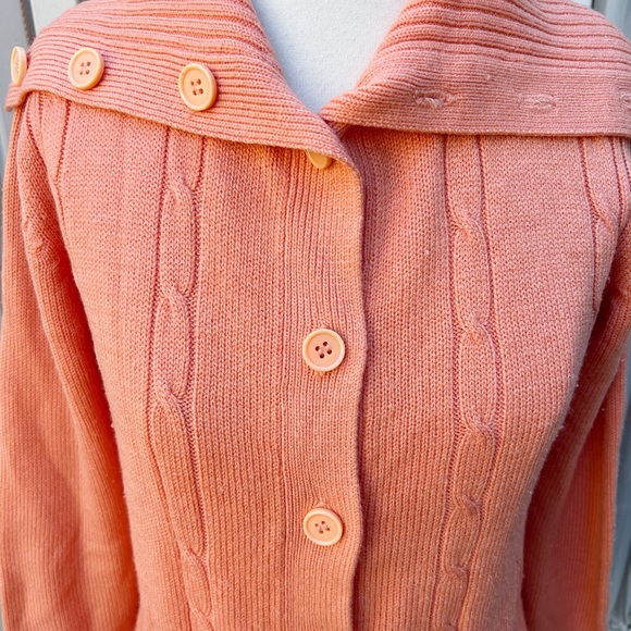 Vintage K Mart Women's Peach Button Up Sweater Cardigan Knit Acrylic Small - Picture 2 of 7